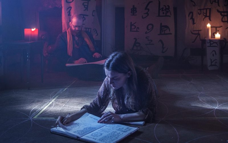 O Preço do Oculto: Uma Análise de A Dark Song (E Um Alerta aos Curiosos)